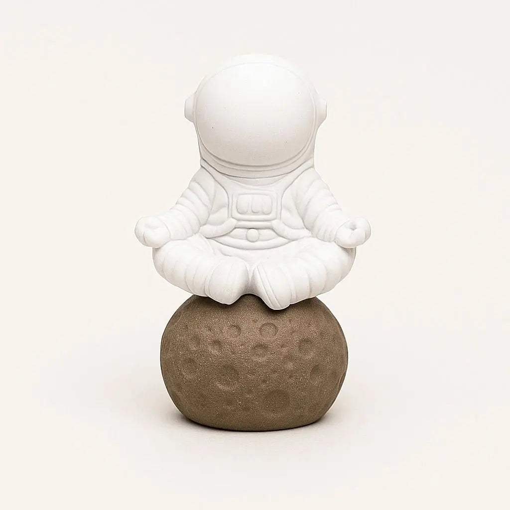 Zisha Astronaut Tea Pet - Purple Clay Chinese Tea Ceremony Figurine