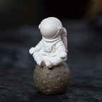 Zisha Astronaut Tea Pet - Purple Clay Chinese Tea Ceremony Figurine