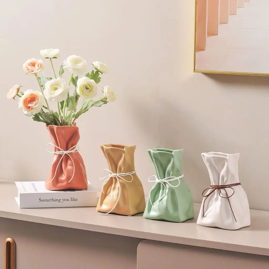 Auri Ceramic Drawstring Rope Vase