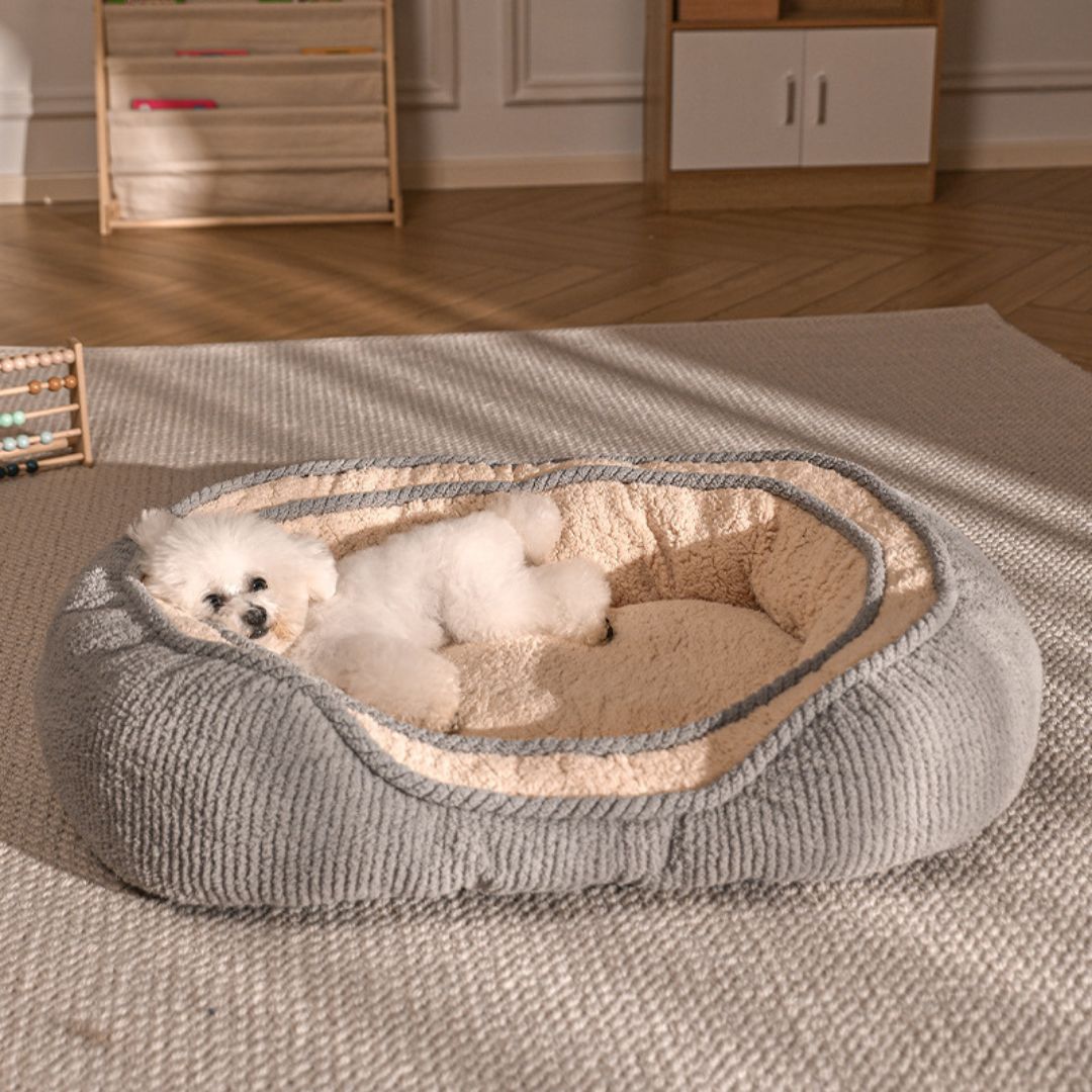 Luna Four Seasons Universal Dog Bed