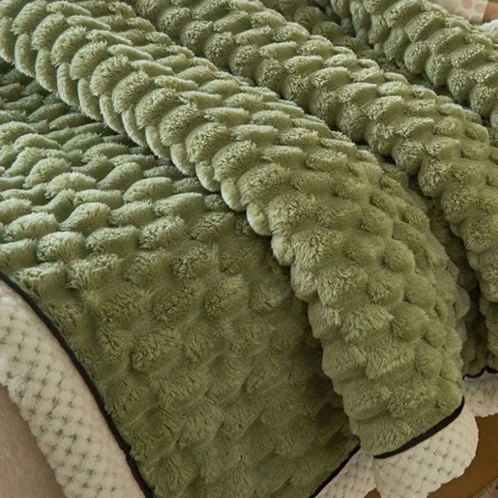 Amélie Doudou Soft Plush Throw Blanket