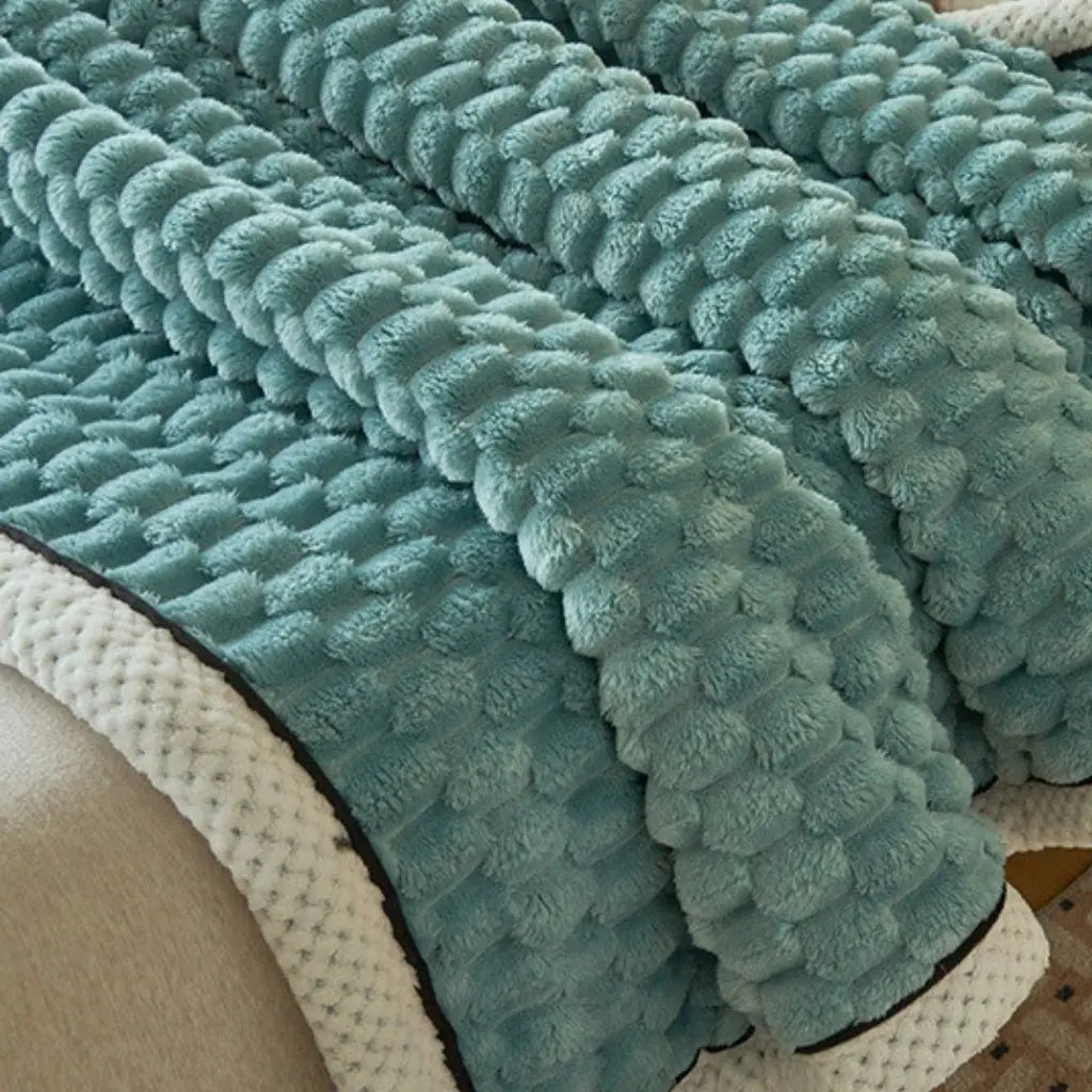 Amélie Doudou Soft Plush Throw Blanket