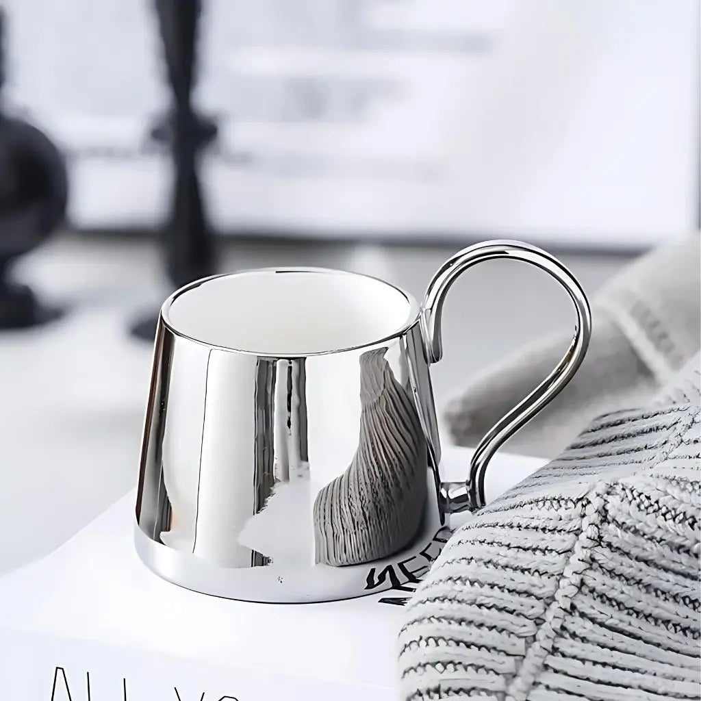 Veloria Ceramic Cup – Electroplated Reflective Finish