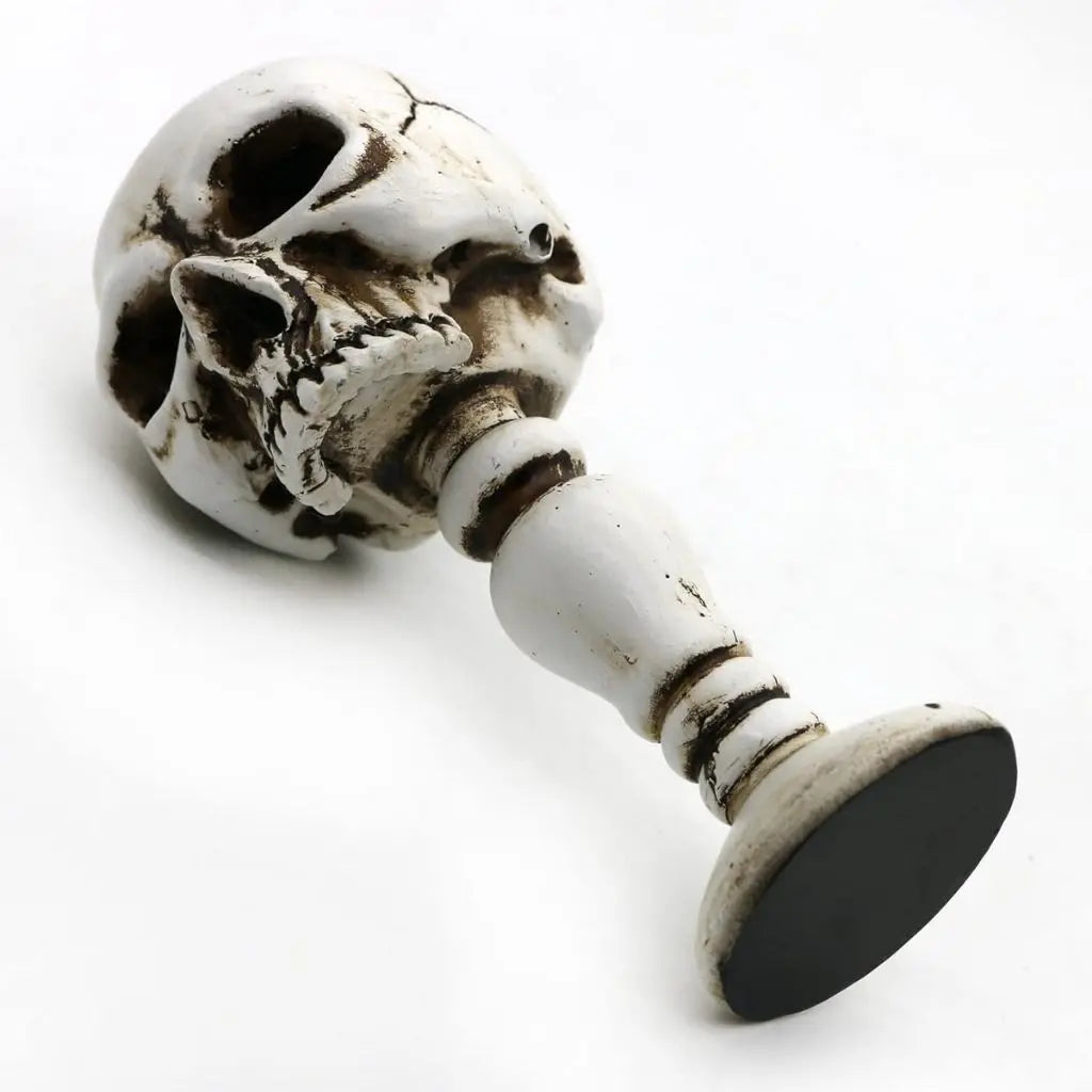 Eoin Skull Candle Holder