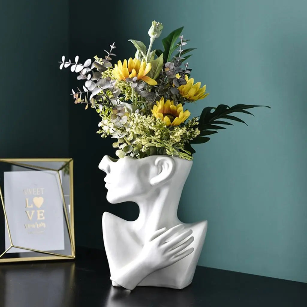 Isla Modern Portrait Vase