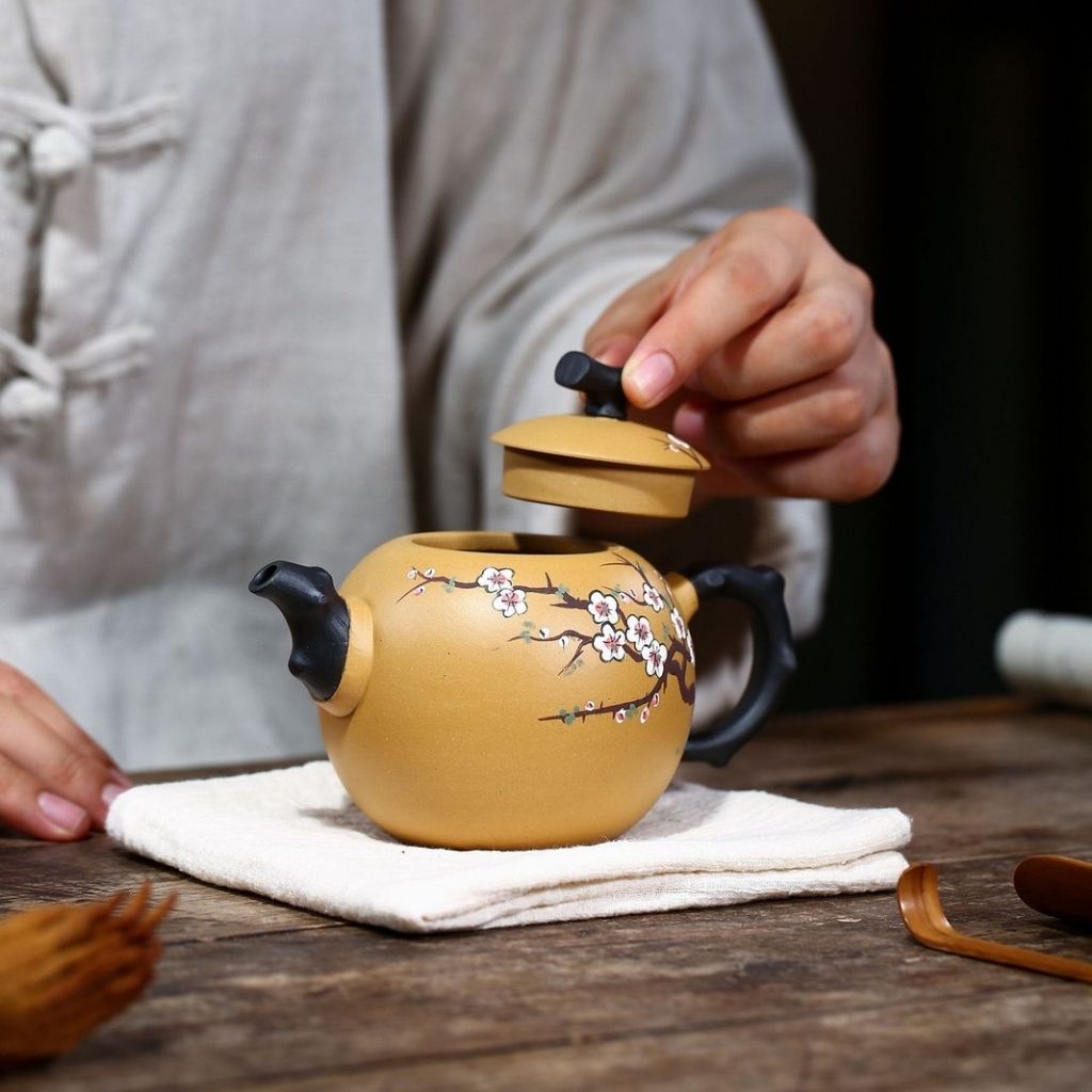 Yixing Handcrafted Purple Sand Clay Teapot