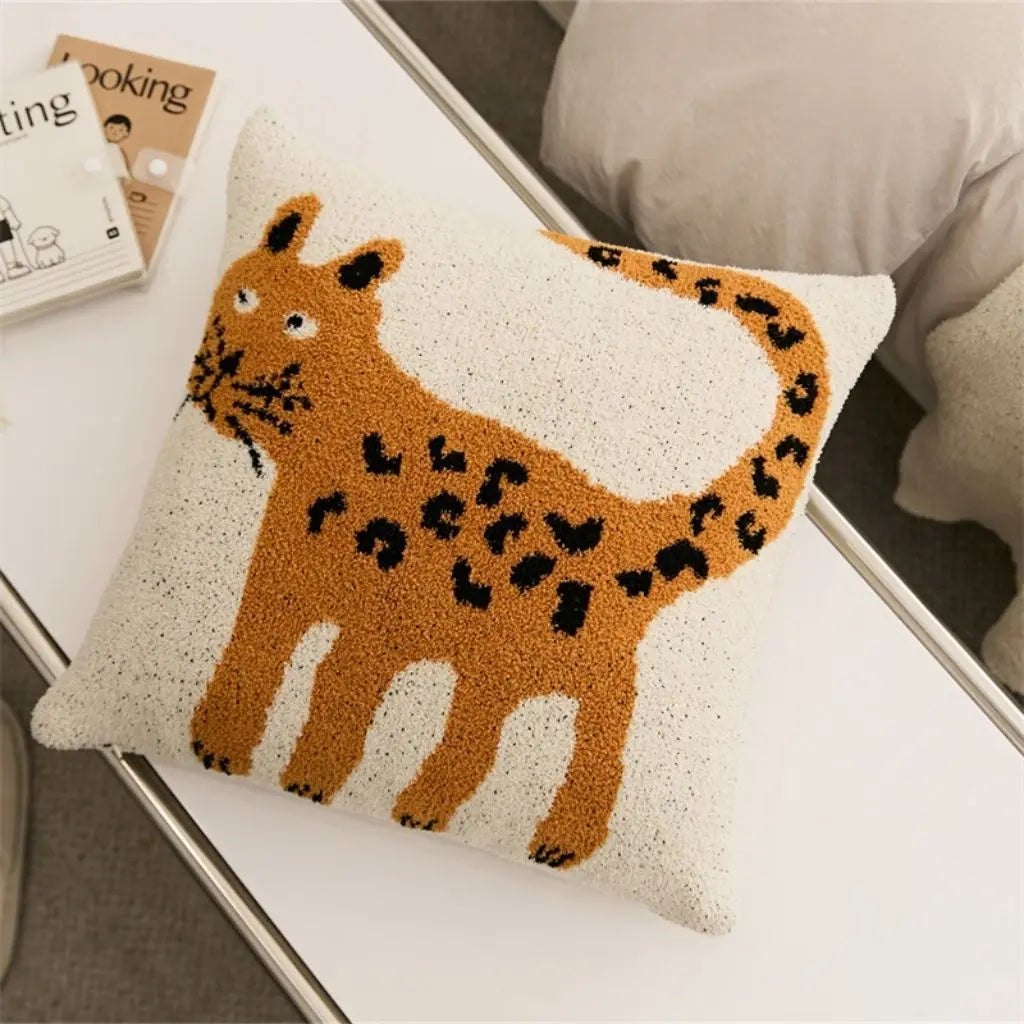 Spotted inimal and modern Leopard