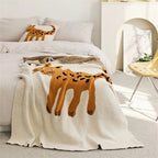 Spotted inimal and modern Leopard