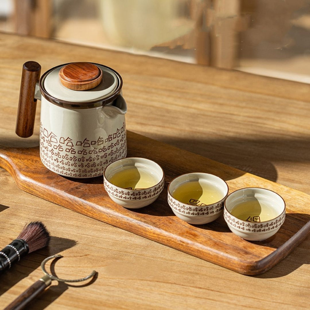 Kael Traditional Travel Tea Set