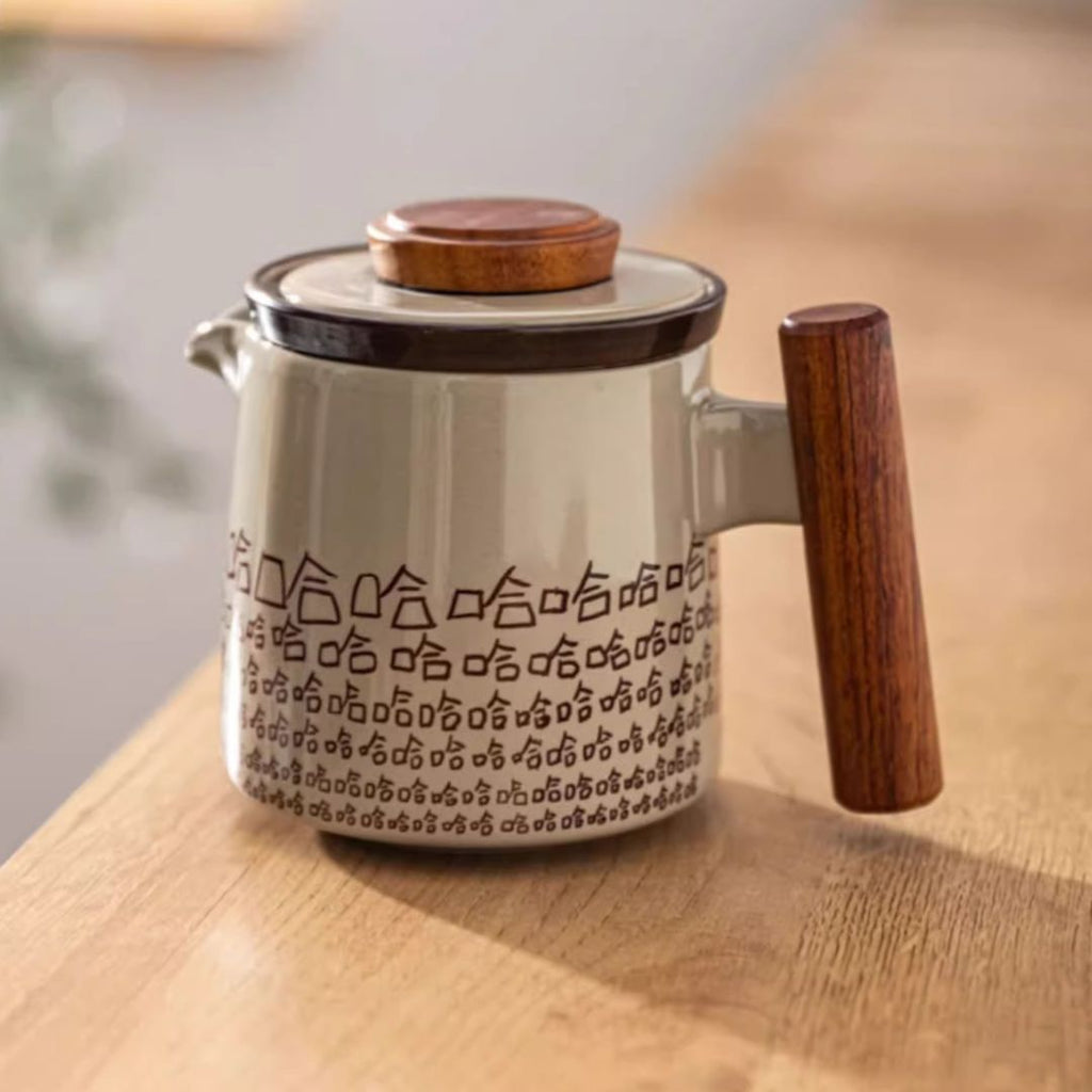 Kael Traditional Travel Tea Set