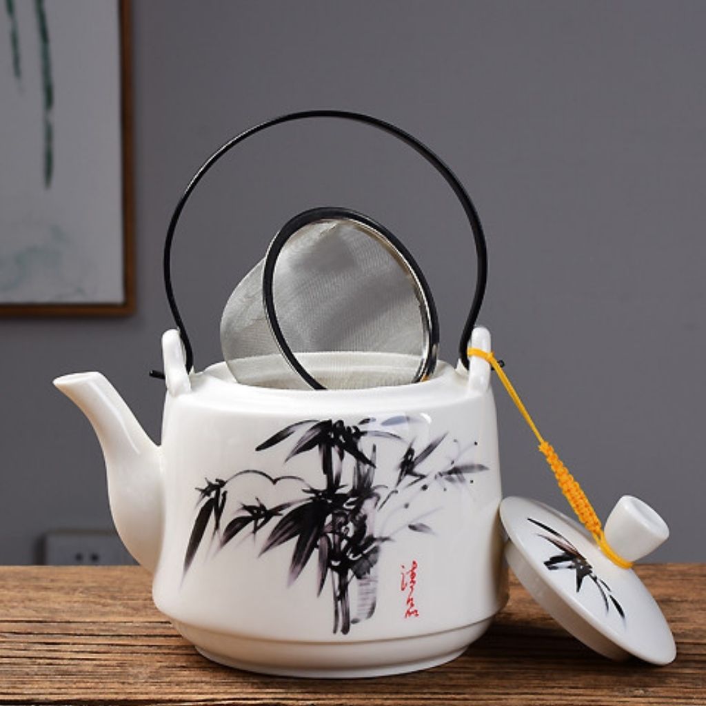 Eliana Kaolin Ceramic Teapot With Strainer