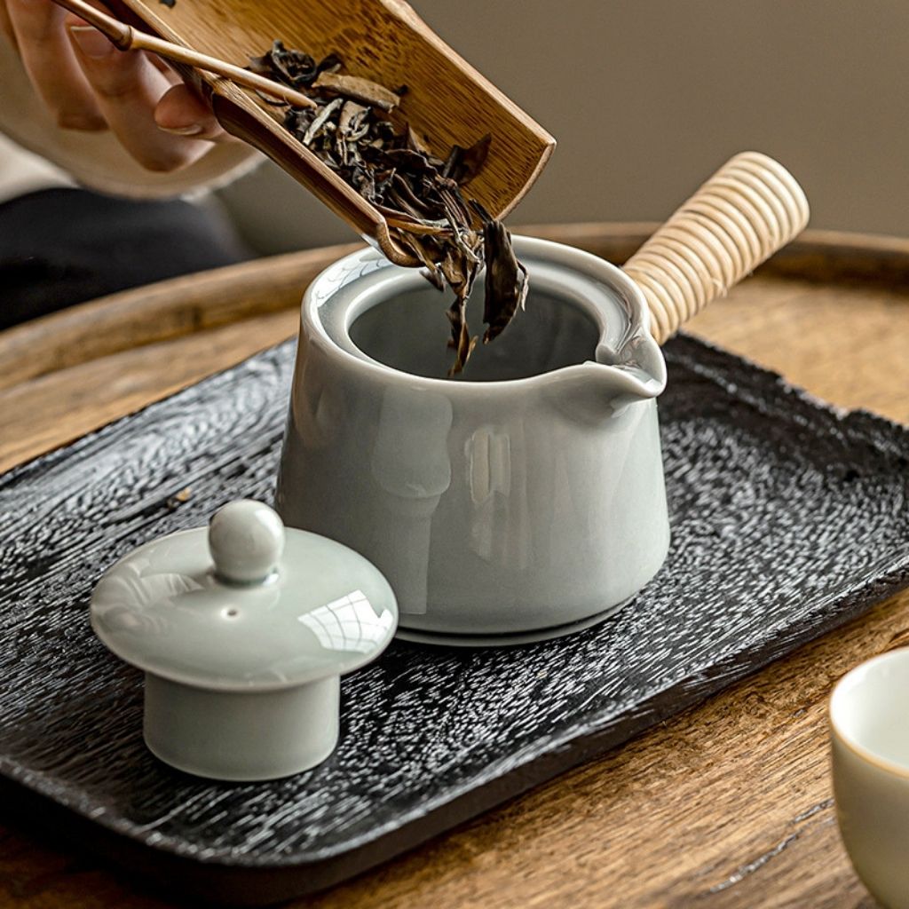 Elias Porcelain Minimalist Teapot