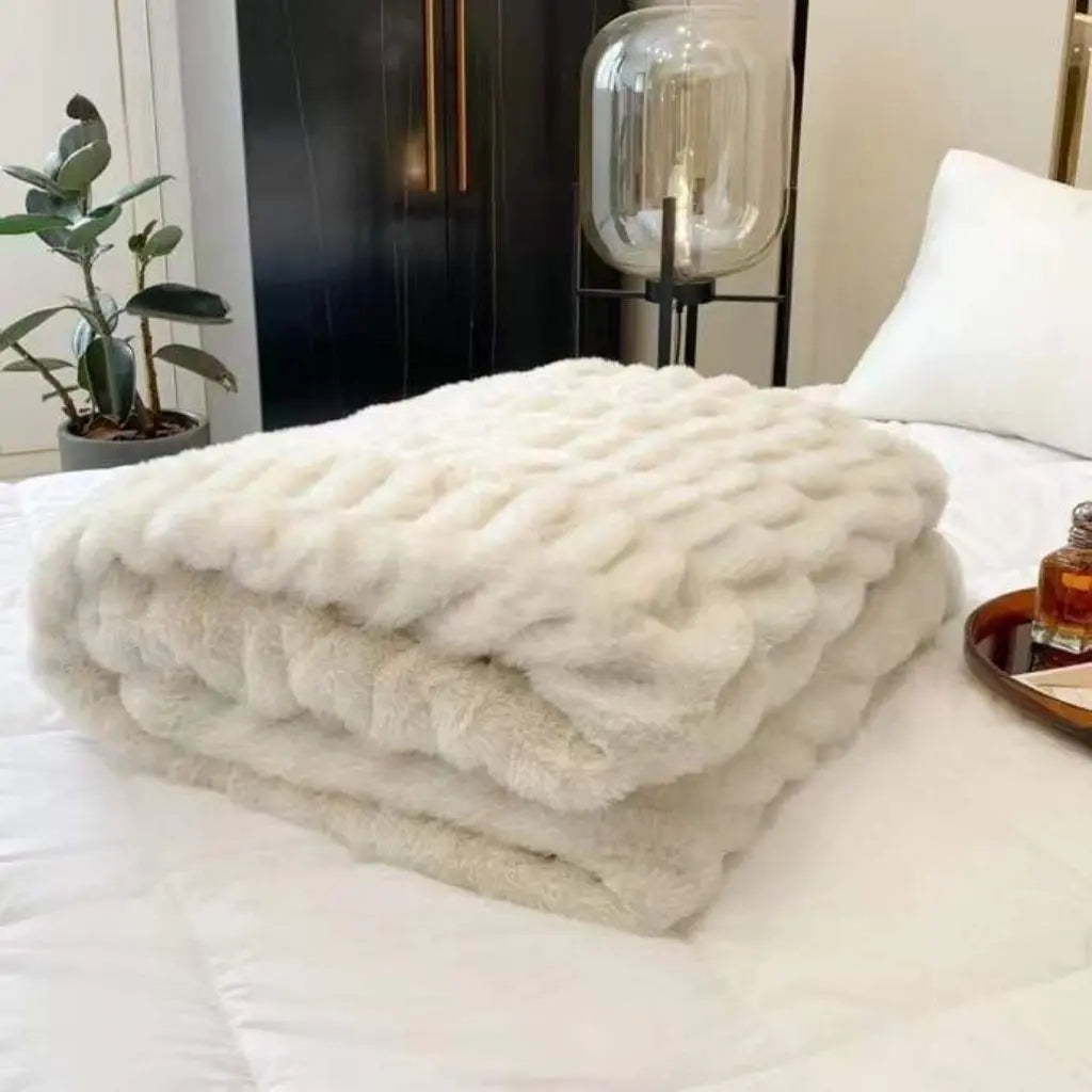 Lena Bubble Faux Fur Fleece Blanket – Soft Skin-Friendly Throw for Sofa & Bed