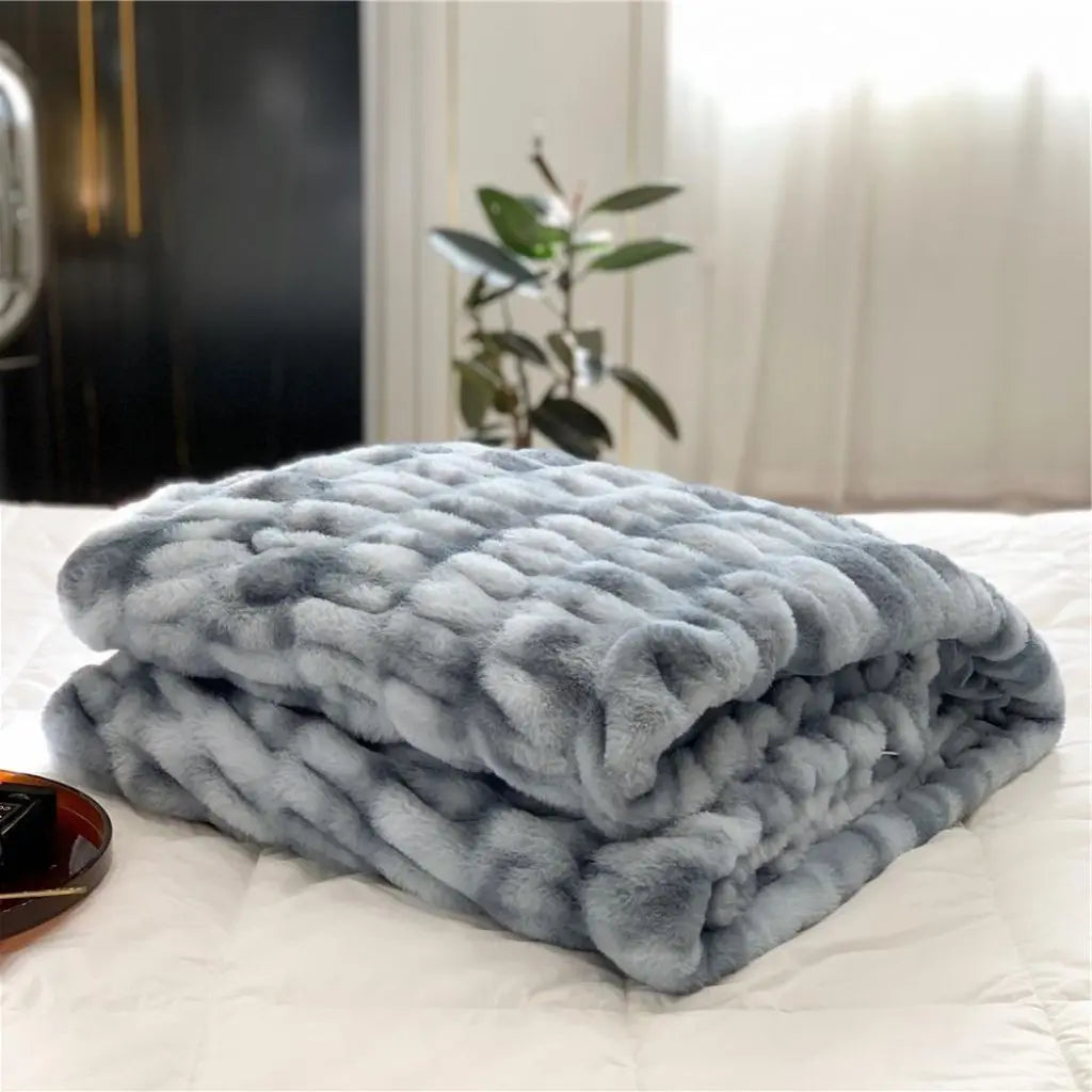 Lena Bubble Faux Fur Fleece Blanket – Soft Skin-Friendly Throw for Sofa & Bed