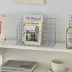 Toed Paper Display Grid